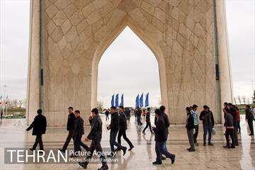 برج آزادی در نوروز  16