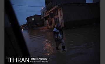 تخلیه آب از منازل مسکونی شهر آق قلا 6