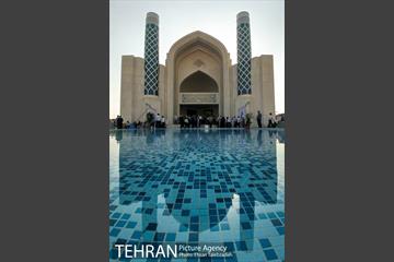 آیین افتتاح و بهره برداری از مسجد ٧٢ تن و یادمان ٦ شهید گمنام 37