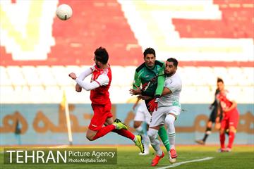 دیدار تیم های فوتبال پرسپولیس و ذوب آهن 13