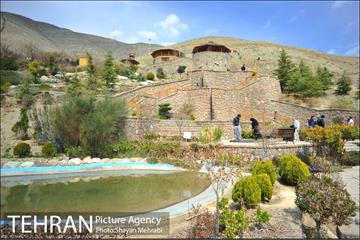 اوقات فراغت شهروندان در آبشار تهران 15