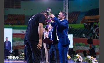 مراسم تجلیل از کشتی‌گیران قهرمان جهان (جشنی برای ایران) 110