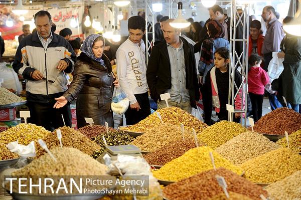 نمایشگاه بهاره در بوستان ولایت 7