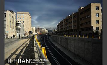 زیرگذر استاد معین قبل از افتتاح 36