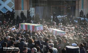 تشییع پیکر شهدای مدافع حرم در شهرک شهید محلاتی 1