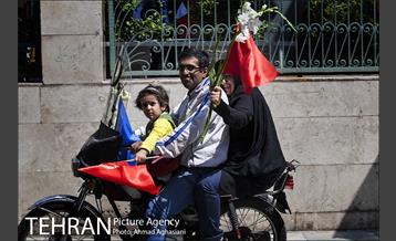 راهپیمایی دسته های شادی به مناسبت ولادت حضرت امیرالمومنین(ع) 19