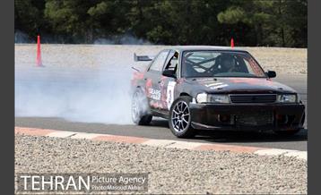 مراسم بدرقه قهرمان دریفت ایران در پیست آزادی 14