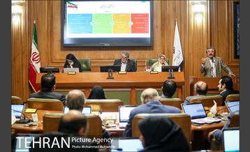 ارائه برنامه غلامرضا انصاری کاندید پست شهردار 7