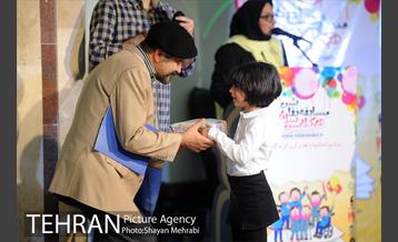 مراسم اختتامیه و تقدیر از برگزیدگان مسابقه نقاشی هم کلاسی سلام 21