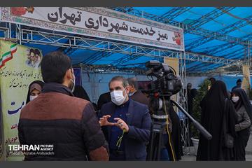 نمازگزاران جمعه پای «میز خدمت شهرداری تهران» 17