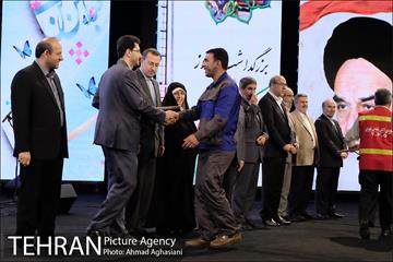 تجلیل از کارگران نمونه شهرداری تهران 34