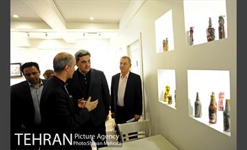 بازدید شهردار تهران از نمایشگاه نقاشی و چیدمان کافه گرافی 4