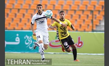 دیدار راه آهن و سپاهان در لیگ برتر فوتبال 18