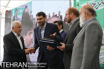 مراسم بهره برداری از پروژه زیر گذر جوادیه 18