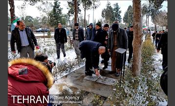 تجلیل از خانواده پنج شهید انقلاب اسلامی 27