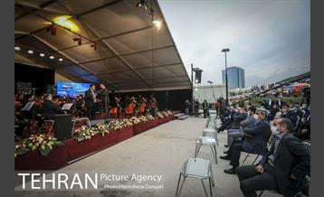 اجرای کنسرت سالار عقیلی در باغ کتاب 12