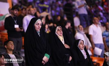 افتتاحیه دومین دوره مسابقات قهرمان شهر 36