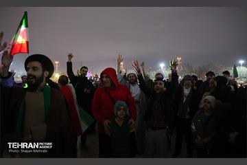 نور افشانی در شب سالگرد پیروزی انقلاب اسلامی - 2 9