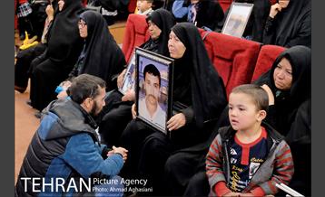 جشن تولد فرزندان شهدای حرم 40