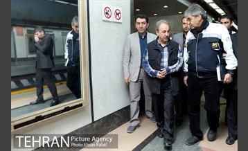 مترو سواری شهردار تهران به مناسبت روز جهانی بدون خودرو 9