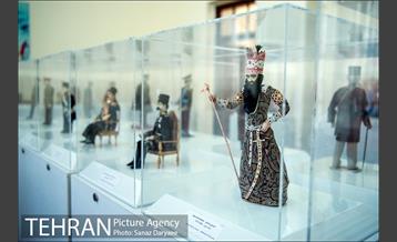 مجسمه مینیاتورهای جهانگیرارجمند در باغ موزه نگارستان 24