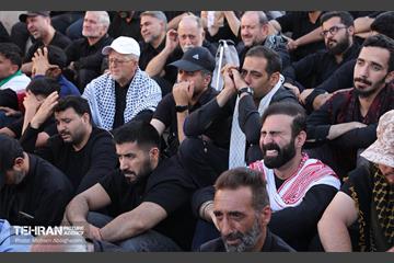 اقامه نماز بر پیکر آقای شهید ایران - 1 79