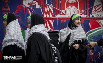 راهپیمایی ۱۳ آبان در تهران  42