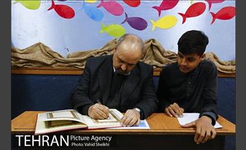 بازدید مدیر کل دفتر شهردار تهران از مدرسه صبح رویش 19