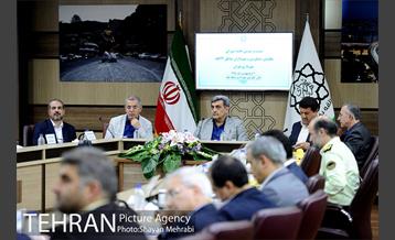 بیست و سومین جلسه شوراى معاونین، مشاورین و شهرداران مناطق ٢٢ گانه شهردارى تهران 3