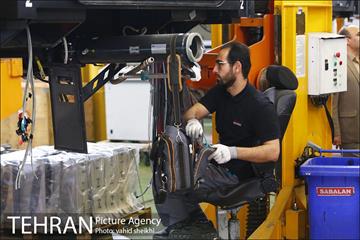 بازدید شهردار تهران از کارخانه واگن سازی تهران 15