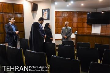 بازدید مدیرکل دفتر شهردار تهران از نمایشگاه دائمی نقشه 19