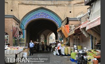 بازدید معاون شهرسازی و معماری شهرداری تهران و شهردار منطقه ۱۲ از بازار امین السلطان 12