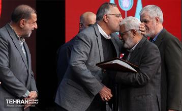 نخستین گردهمایی تجلیل از جانبازان پاسدار آزاده 16