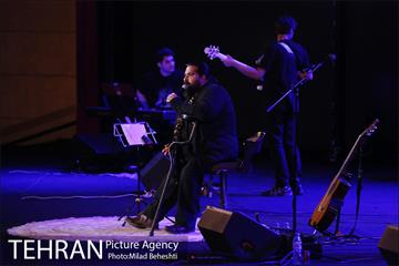 کنسرت رضا صادقی‎ 10