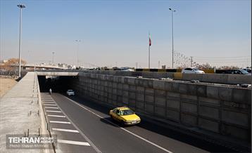 تقاطع سه سطحی بزرگراه‌های شهید نواب صفوی(شهید یارجانی) و شهید تندگویان 27