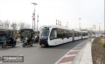 مراسم رونمایی از نخستین بسته حمل و نقل عمومی برقی تهران 9