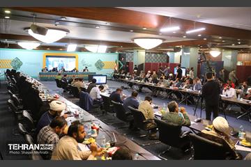 همایش تشکل های دینی با حضور شهردار تهران 18