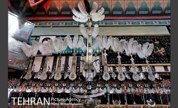 آیین نخل گردانی در تکیه های شمیران 12