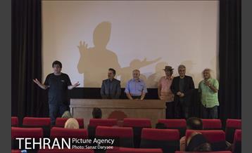 کودکان و زنان آسیب دیده به تماشای فیلم  یک سامورایی در برلین پرداختند 12