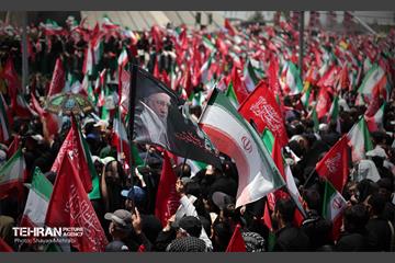 تشییع پیکر آقای شهید ایران - 4 38