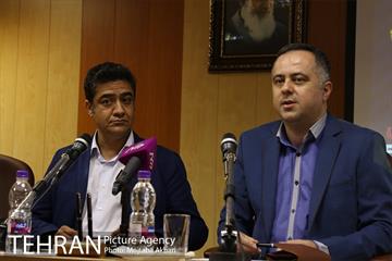 نشست خبری مسئولان استعدادیابی بارسلونا 18