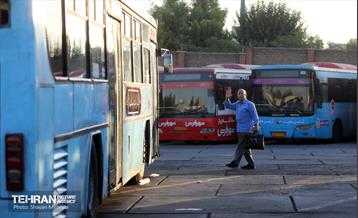 آیین بدرقه کاروان اعزامی اتوبوس های خادم الحسین (ع) 10