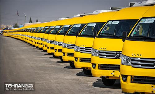 آیین رونمایی از تاکسی‌ون‌های جدید شهرداری تهران 2