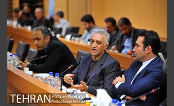 نشست صمیمانه دکتر نجفی با خبرنگاران حوزه شهری 22