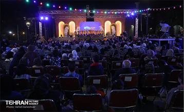 بازدید شهردار منطقه 17 ازمراسم جشن بزرگ رمضان(مهمونی شهر) 6