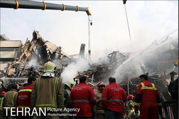 امداد رسانی در حادثه پلاسکو 17
