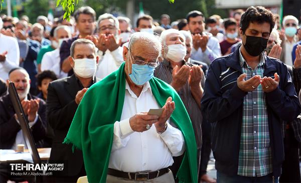 اقامه نماز عید فطر در محله کرمان 18