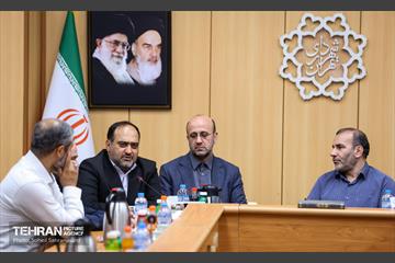 جلسه هم‌اندیشی با رابطین و فعالان اسکان آسیب دیدگان جنگ رمضان