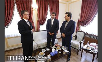 دیدار رئیس مرکز ارتباطات و امور بین الملل شهرداری تهران با سفیر استرالبا 16