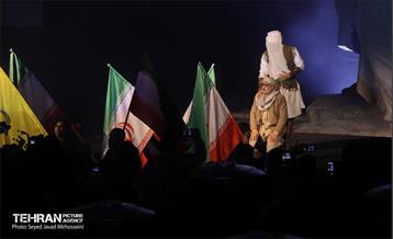 رونمایی از نماد فاتح خیبر و اجرای نمایش بزرگ میدانی فتح خیبر 10